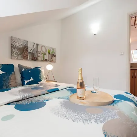 Cosy Loft In The The Heart Of The *